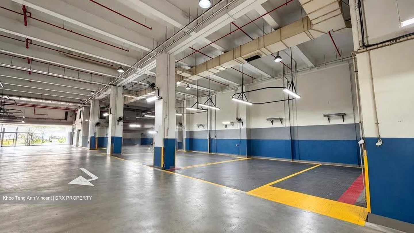 Pandan Road (D22), Factory #631908011